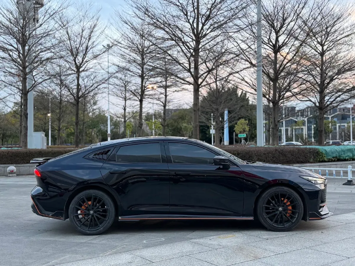 2022 ChangAn UNI-V 1.5T 188HP L4 7DCT,autocango,china used car exporter,china ev exporter,chinese used car exporter,chinese used ev exporter