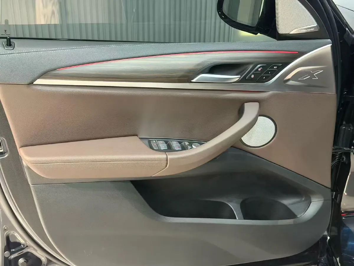 2023 BMW X3 2.0T 245HP L4 8AT,autocango,china used car exporter,china ev exporter,chinese used car exporter,chinese used ev exporter