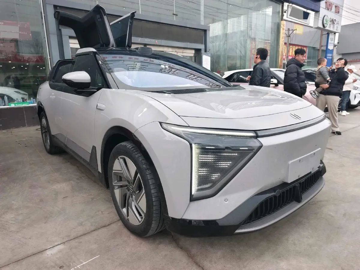2023 HiPhi Y BEV 76.6KWH,autocango,china used car exporter,china ev exporter,chinese used car exporter,chinese used ev exporter