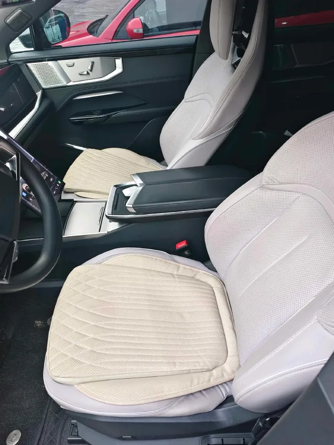 2023 HiPhi Y BEV 76.6KWH,autocango,china used car exporter,china ev exporter,chinese used car exporter,chinese used ev exporter