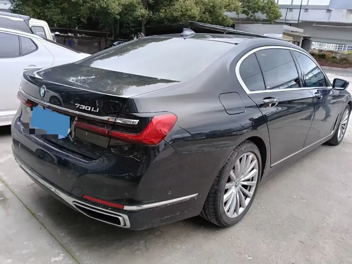 2021 BMW 7 Series 2.0T 265HP L4 8AT,autocango,china used car exporter,china ev exporter,chinese used car exporter,chinese used ev exporter