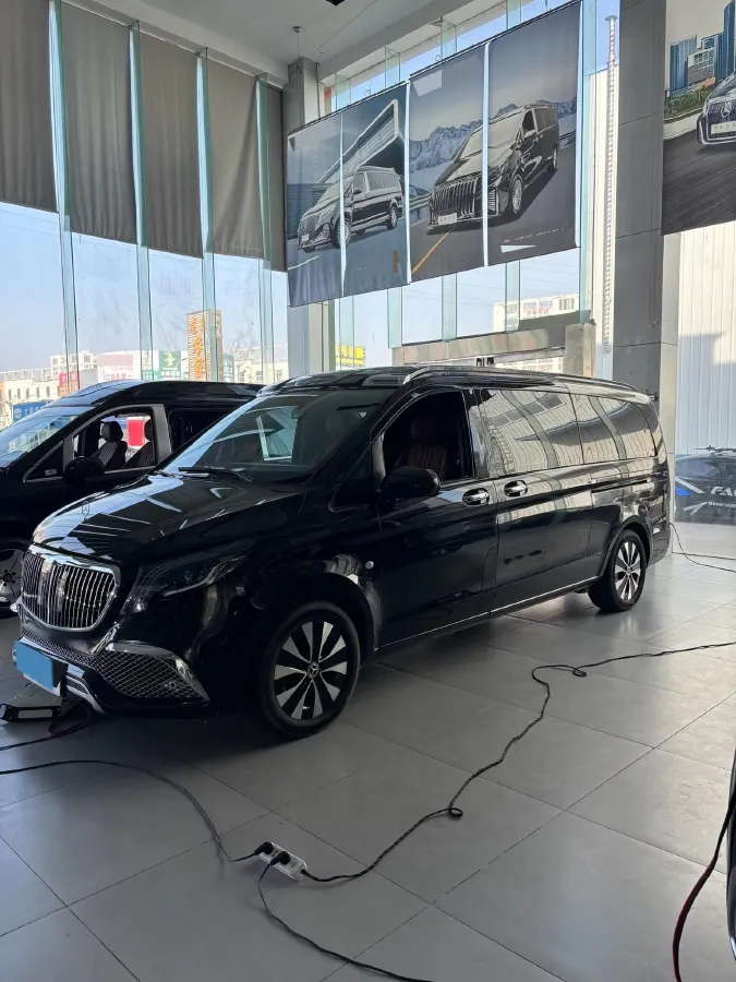 2021 Mercedes-Benz Vito 2.0T 211HP L4 9AT,autocango,china used car exporter,china ev exporter,chinese used car exporter,chinese used ev exporter