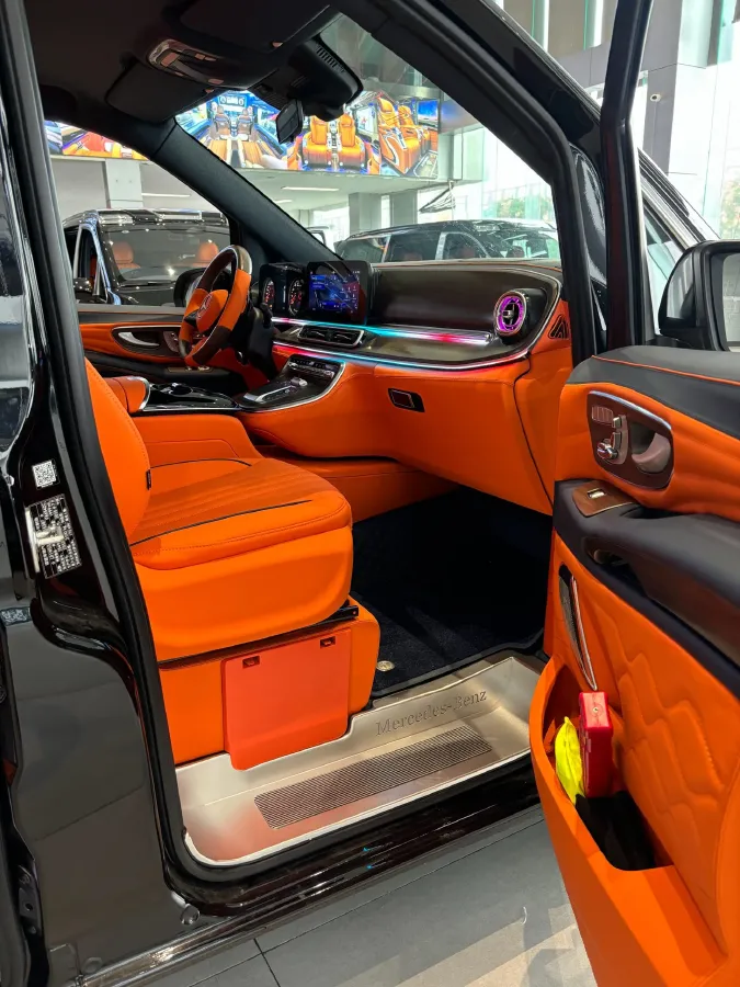 2021 Mercedes-Benz Vito 2.0T 211HP L4 9AT,autocango,china used car exporter,china ev exporter,chinese used car exporter,chinese used ev exporter