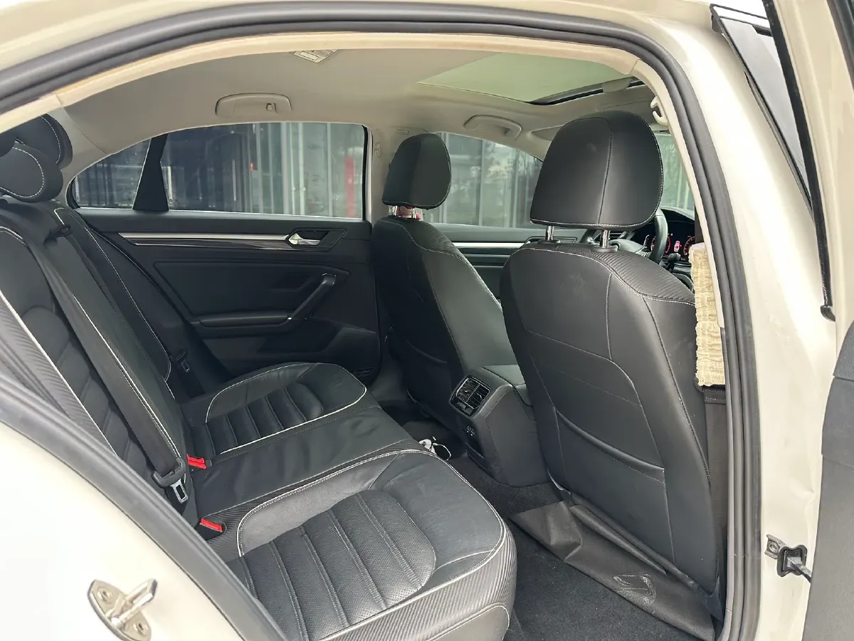 2019 Volkswagen Tayron 2.0T 186HP L4 7DCT,autocango,china used car exporter,china ev exporter,chinese used car exporter,chinese used ev exporter