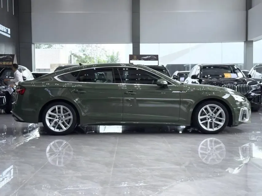 2021 Audi A5 2.0T 204HP L4 7DCT,autocango,china used car exporter,china ev exporter,chinese used car exporter,chinese used ev exporter