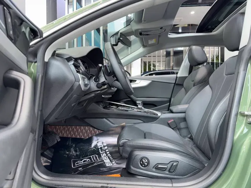 2021 Audi A5 2.0T 204HP L4 7DCT,autocango,china used car exporter,china ev exporter,chinese used car exporter,chinese used ev exporter