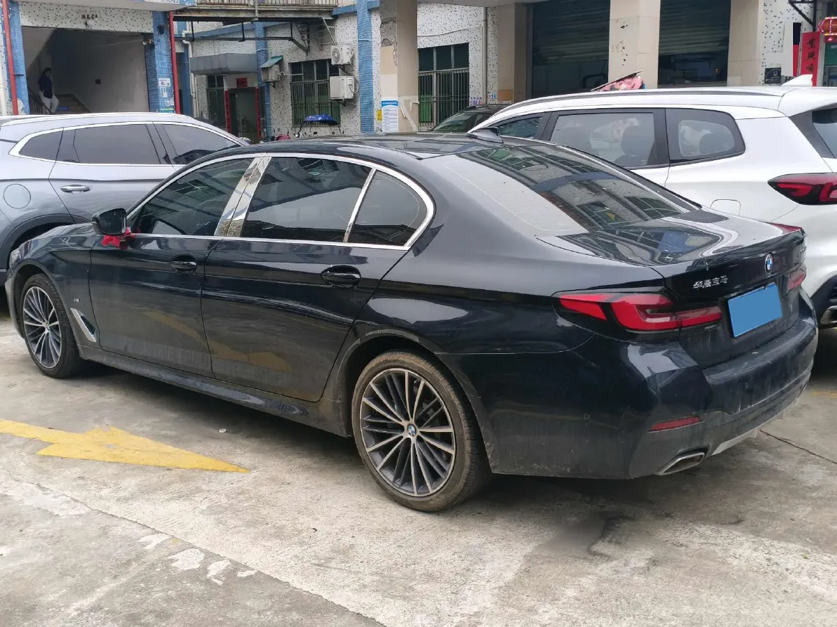 2022 BMW 5 Series 2.0T 252HP L4 8AT,autocango,china used car exporter,china ev exporter,chinese used car exporter,chinese used ev exporter