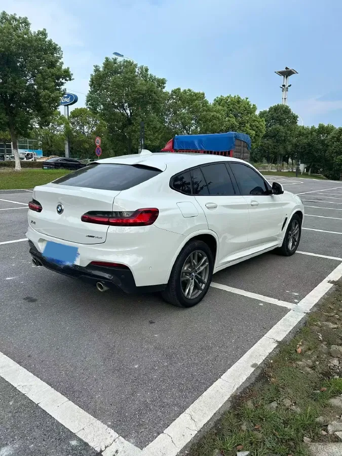 2020 BMW X4 2.0T 184HP L4 8AT,autocango,china used car exporter,china ev exporter,chinese used car exporter,chinese used ev exporter