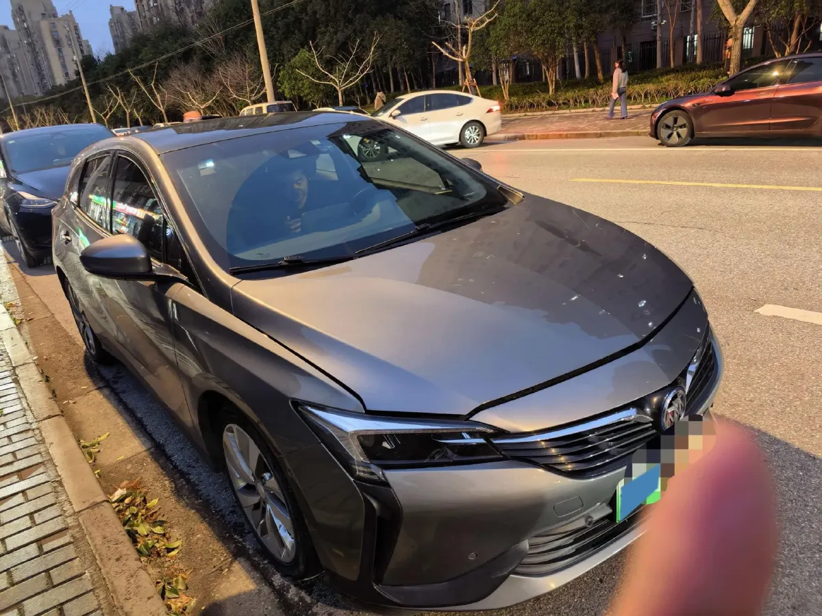 2020 Ford Escape 2.0T 248HP L4 8AT,autocango,china used car exporter,china ev exporter,chinese used car exporter,chinese used ev exporter