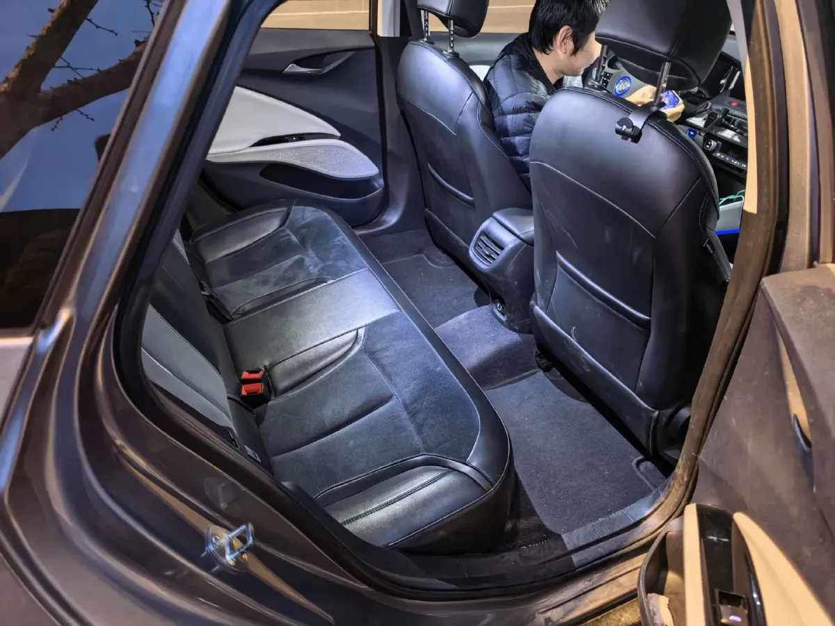 2020 Ford Escape 2.0T 248HP L4 8AT,autocango,china used car exporter,china ev exporter,chinese used car exporter,chinese used ev exporter