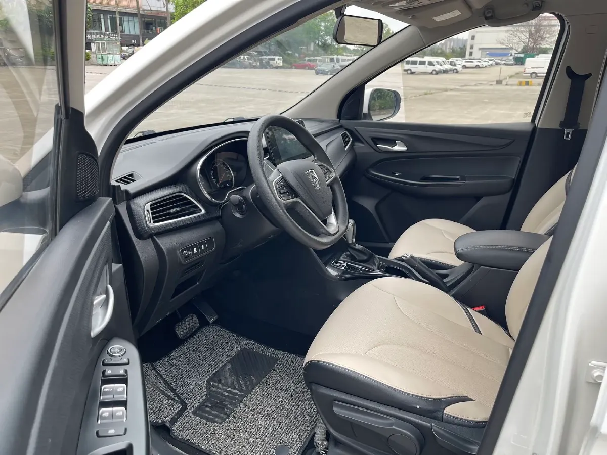 2019 BaoJun 730 1.5T 151HP L4 CVT,autocango,china used car exporter,china ev exporter,chinese used car exporter,chinese used ev exporter