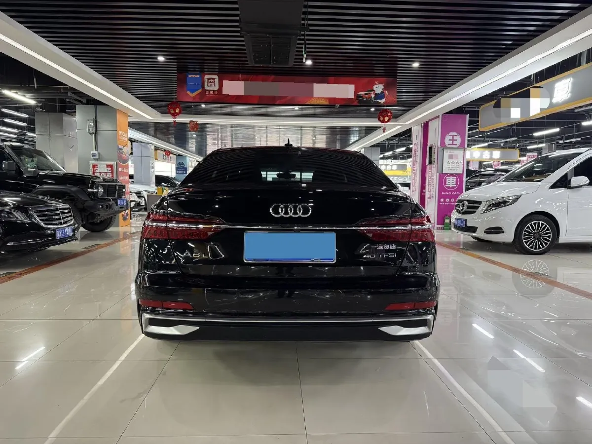 2023 Audi A6L 2.0T 190HP L4 7DCT,autocango,china used car exporter,china ev exporter,chinese used car exporter,chinese used ev exporter