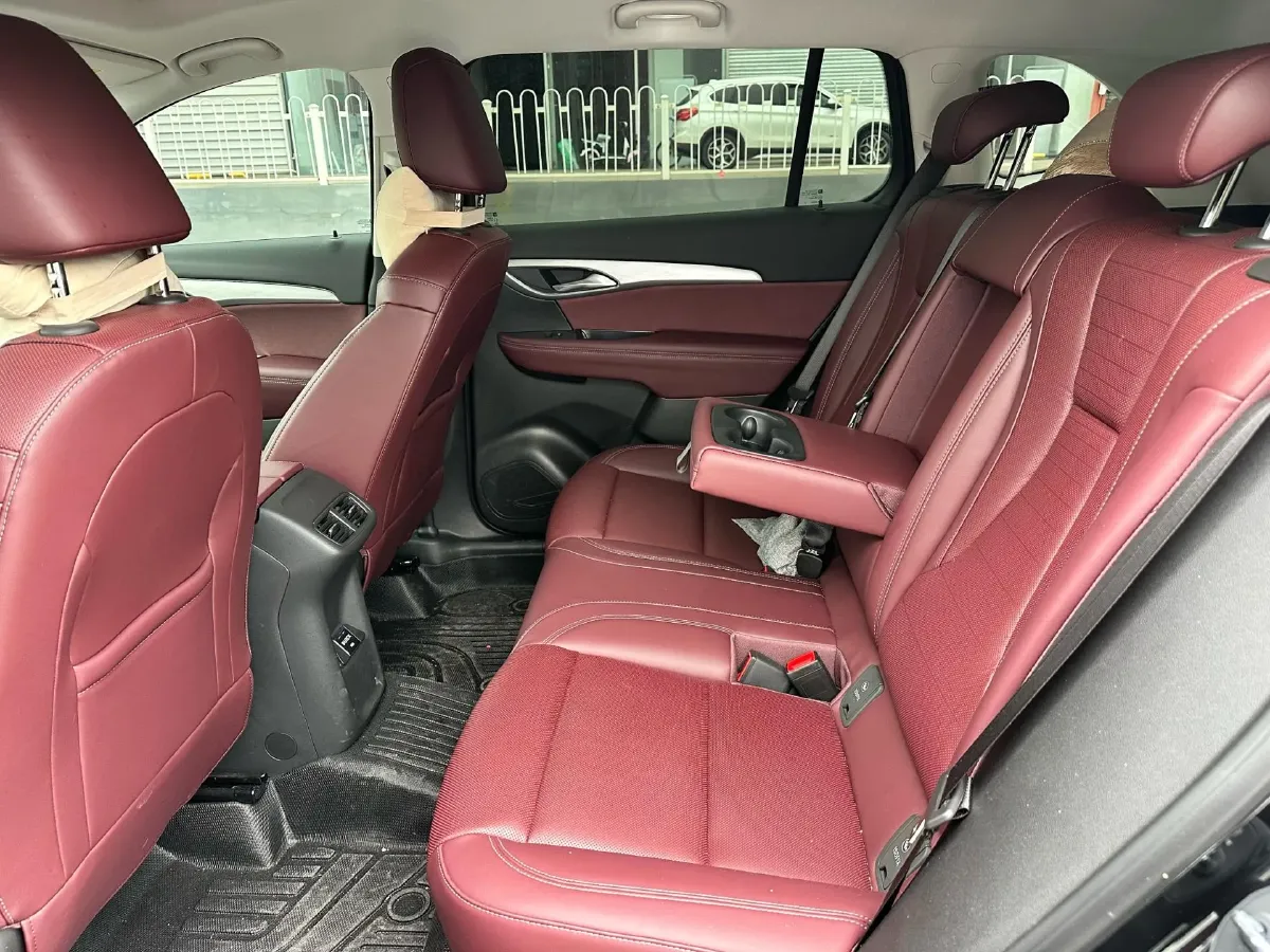 2025 Buick EnvisionPlus 2.0T 237HP L4 9AT,autocango,china used car exporter,china ev exporter,chinese used car exporter,chinese used ev exporter