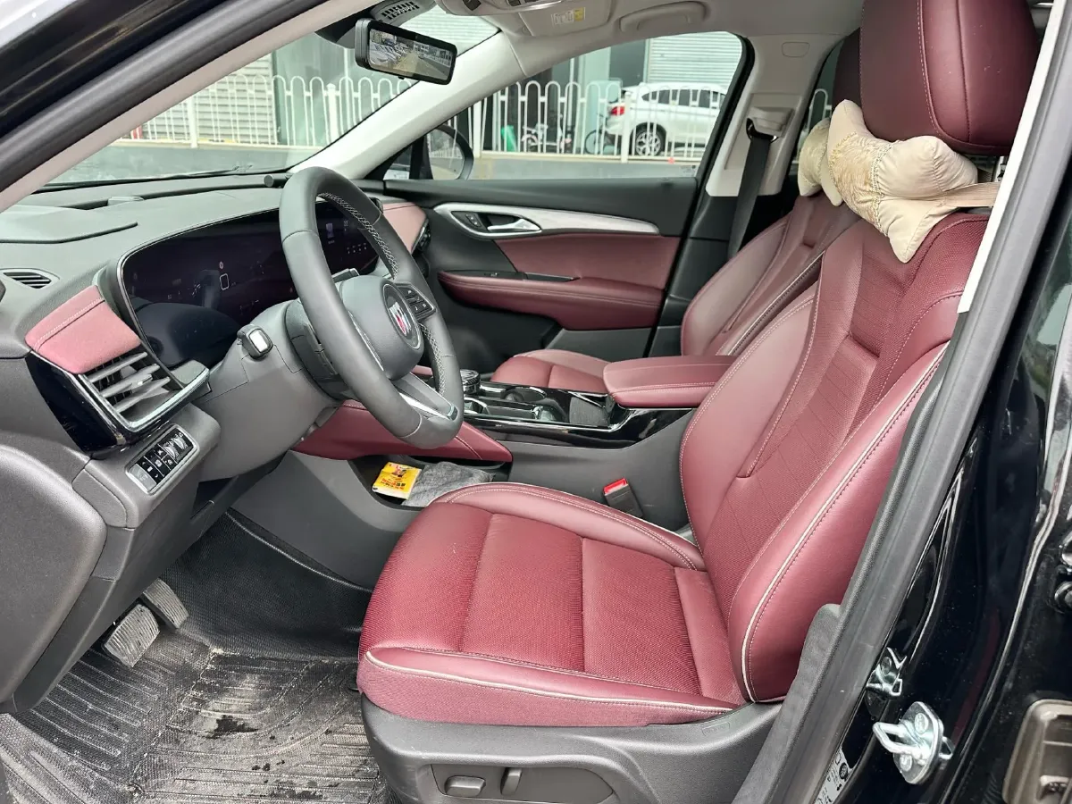 2025 Buick EnvisionPlus 2.0T 237HP L4 9AT,autocango,china used car exporter,china ev exporter,chinese used car exporter,chinese used ev exporter