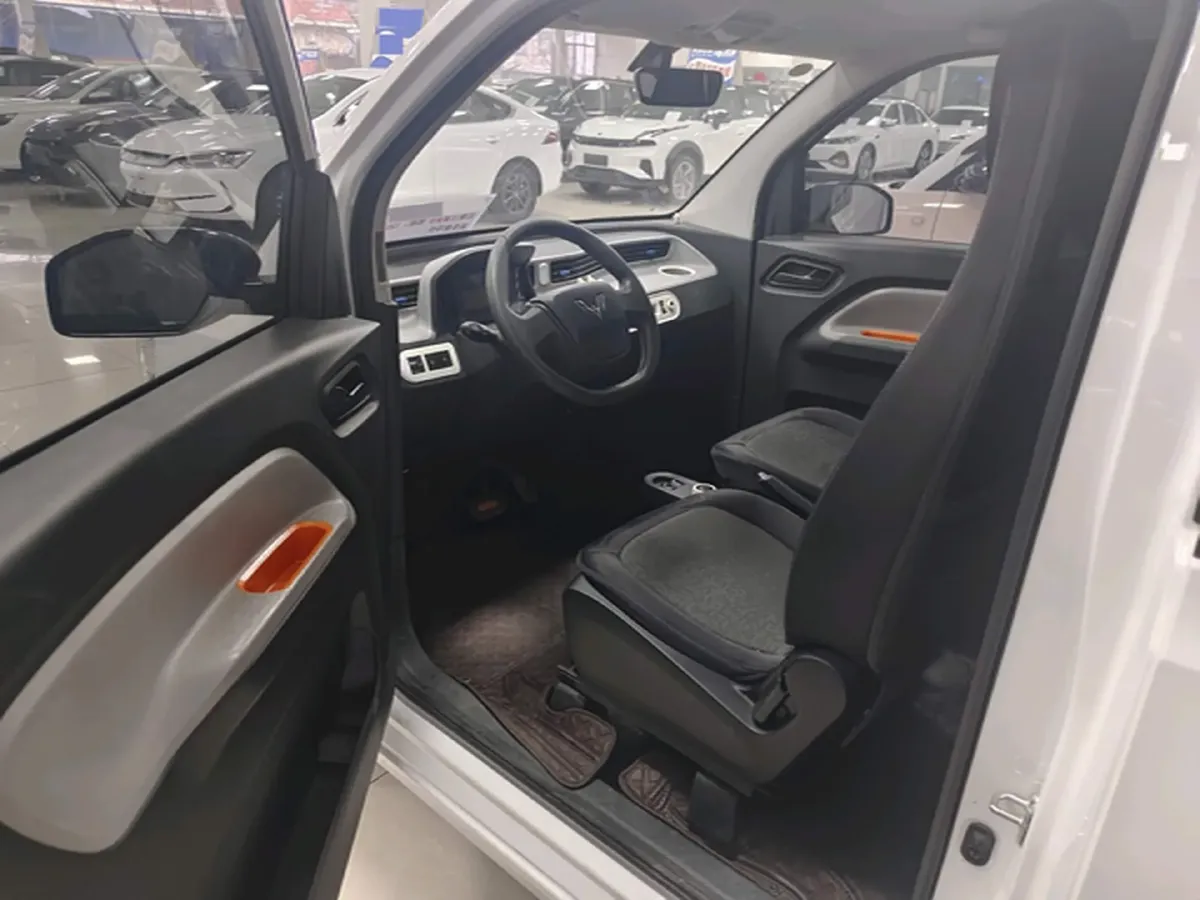 2020 WuLing HongGuang MINI EV BEV 9.3KWH,autocango,china used car exporter,china ev exporter,chinese used car exporter,chinese used ev exporter