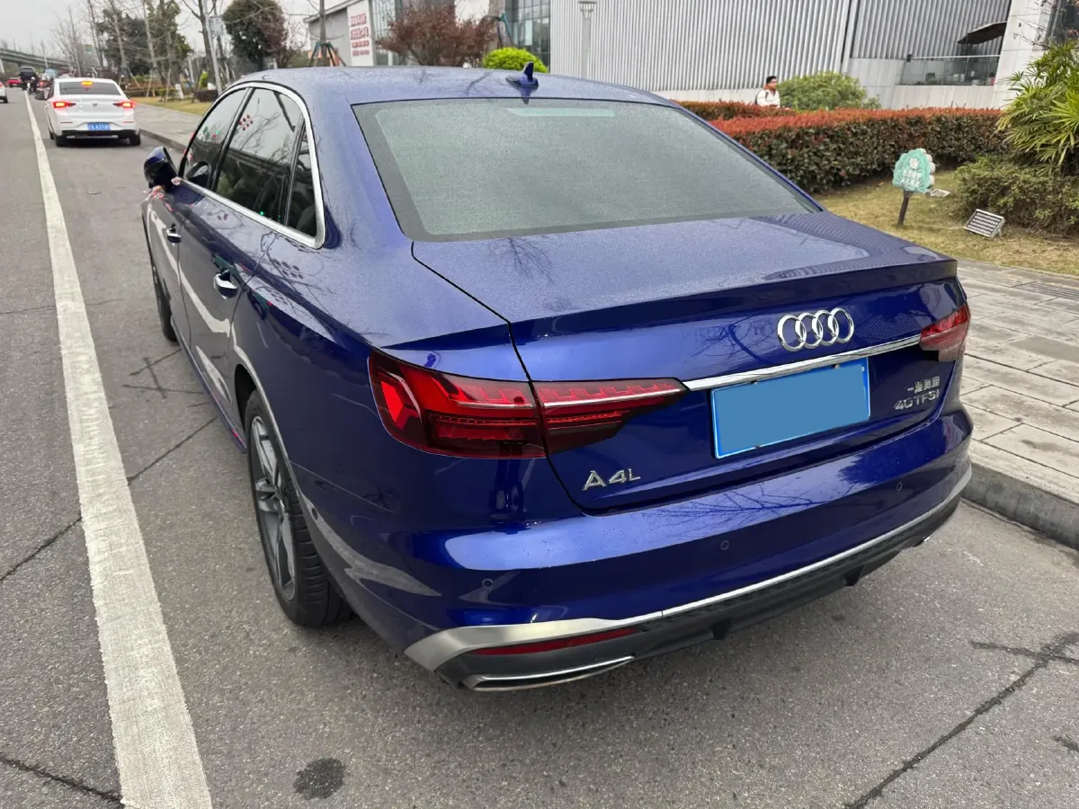 2020 Audi A4L 2.0T 190HP L4 7DCT,autocango,china used car exporter,china ev exporter,chinese used car exporter,chinese used ev exporter