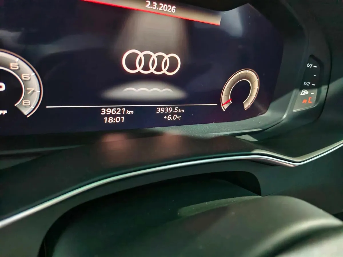 2023 Audi A6L 2.0T 245HP L4 7DCT,autocango,china used car exporter,china ev exporter,chinese used car exporter,chinese used ev exporter