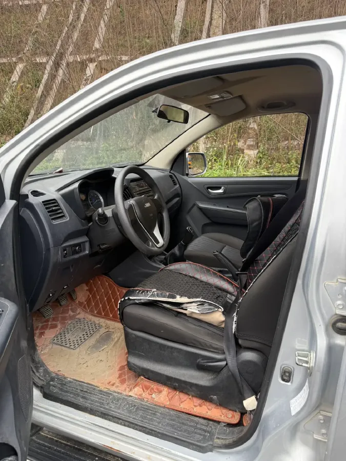 2018 Isuzu RE-MAX Jim 2.8T 116HP L4 5MT,autocango,china used car exporter,china ev exporter,chinese used car exporter,chinese used ev exporter