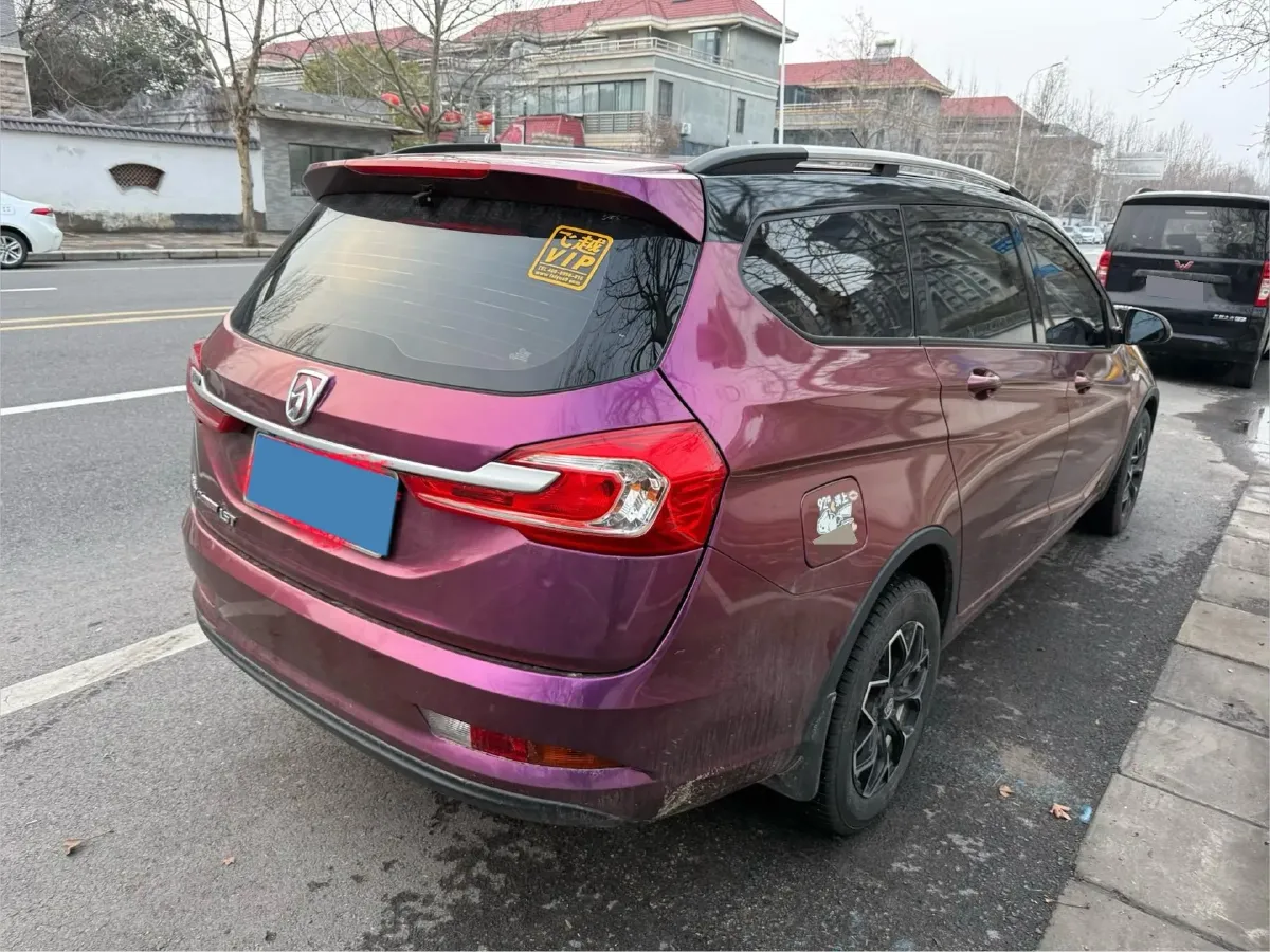 2017 BaoJun 310W 1.5L 112HP L4 6MT,autocango,china used car exporter,china ev exporter,chinese used car exporter,chinese used ev exporter