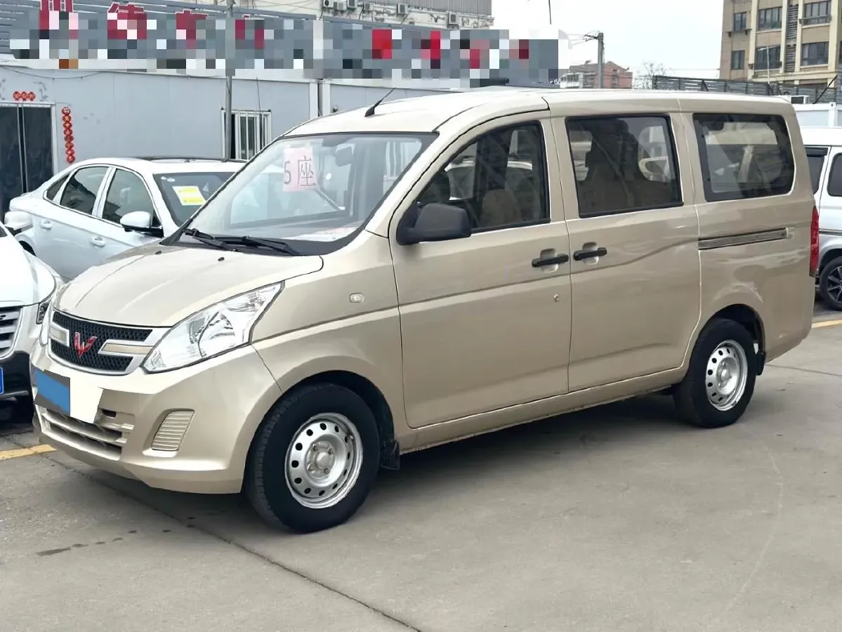 2019 WuLing RongGuang V 1.5L 99HP L4 6MT,autocango,china used car exporter,china ev exporter,chinese used car exporter,chinese used ev exporter