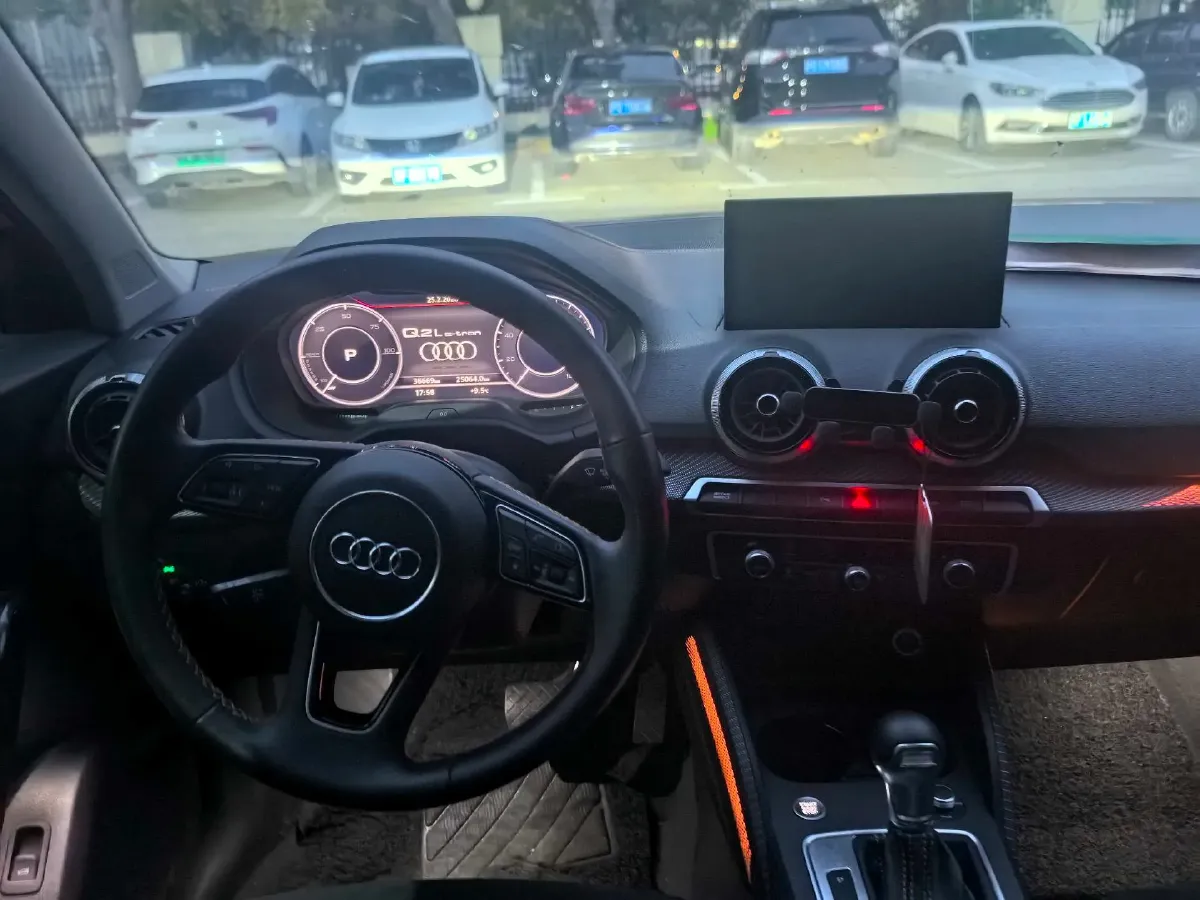 2022 Audi Q2L e-tron BEV 44.1KWH,autocango,china used car exporter,china ev exporter,chinese used car exporter,chinese used ev exporter