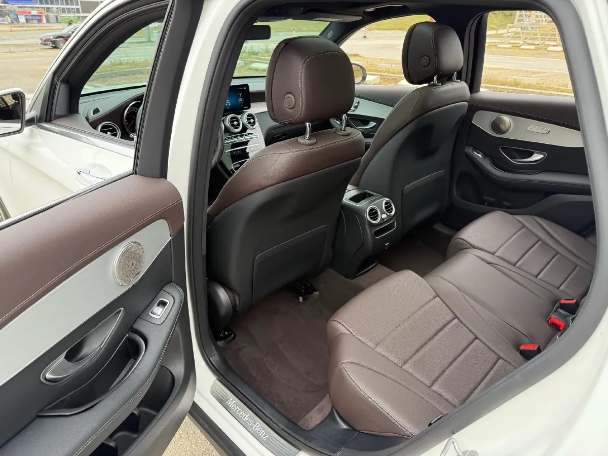 2022 Mercedes-Benz GLC Class 2.0T 197HP L4 9AT,autocango,china used car exporter,china ev exporter,chinese used car exporter,chinese used ev exporter