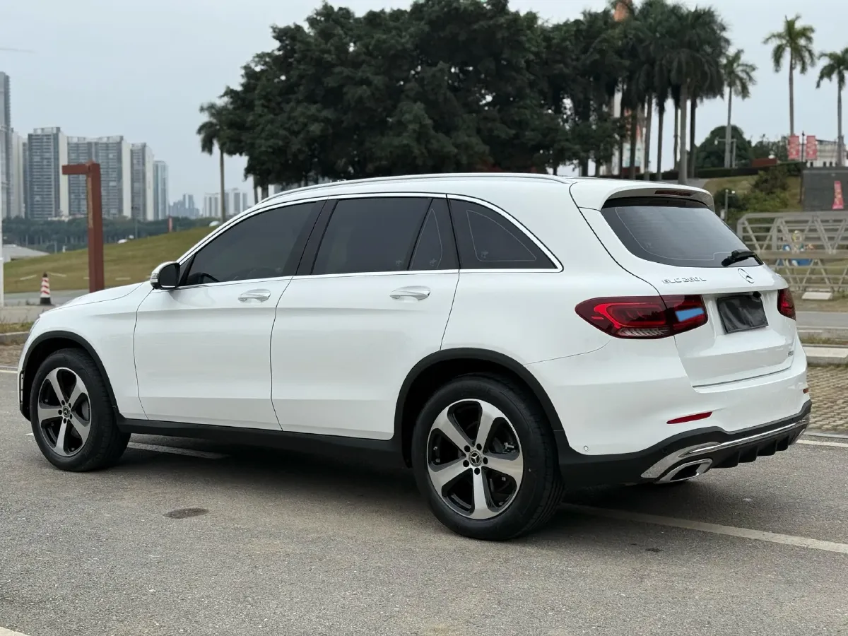 2022 Mercedes-Benz GLC Class 2.0T 197HP L4 9AT,autocango,china used car exporter,china ev exporter,chinese used car exporter,chinese used ev exporter