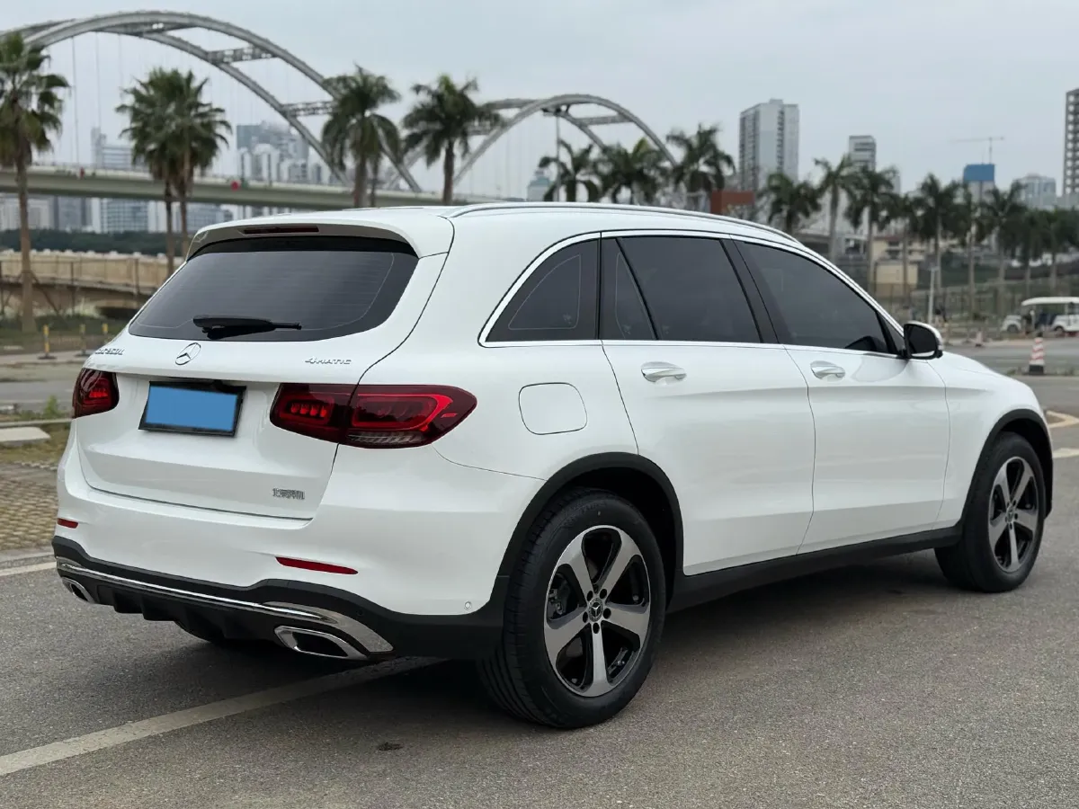 2022 Mercedes-Benz GLC Class 2.0T 197HP L4 9AT,autocango,china used car exporter,china ev exporter,chinese used car exporter,chinese used ev exporter