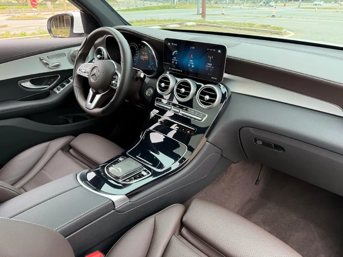 2022 Mercedes-Benz GLC Class 2.0T 197HP L4 9AT,autocango,china used car exporter,china ev exporter,chinese used car exporter,chinese used ev exporter