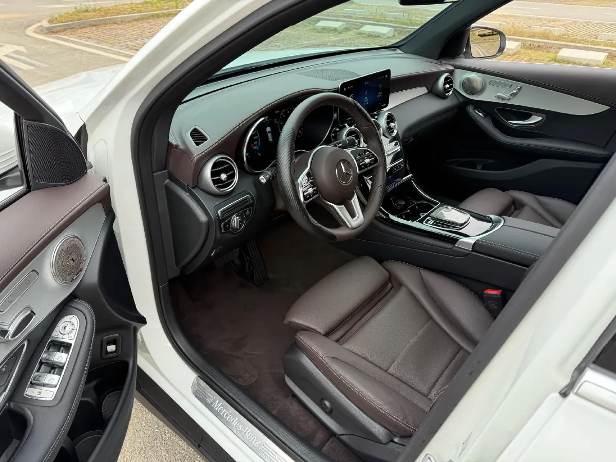 2022 Mercedes-Benz GLC Class 2.0T 197HP L4 9AT,autocango,china used car exporter,china ev exporter,chinese used car exporter,chinese used ev exporter