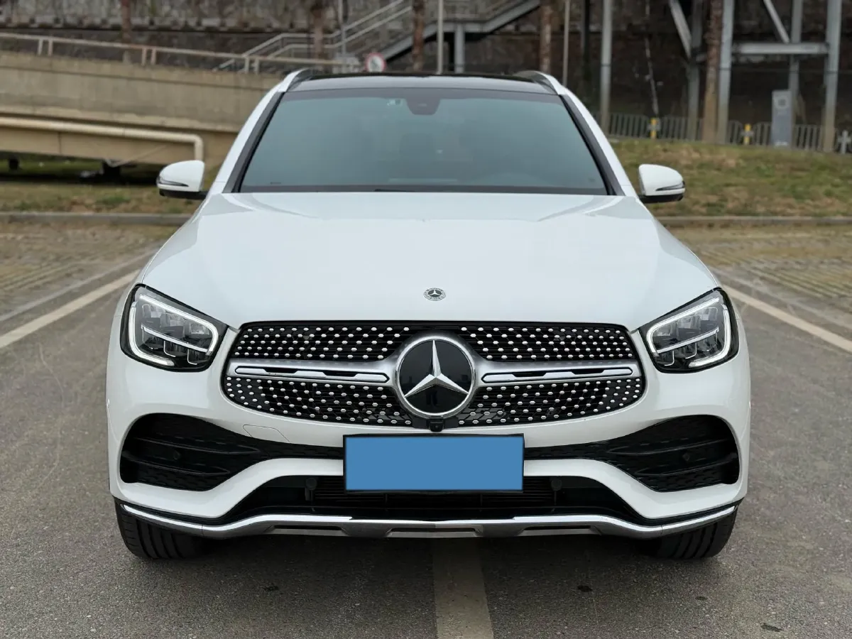 2022 Mercedes-Benz GLC Class 2.0T 197HP L4 9AT,autocango,china used car exporter,china ev exporter,chinese used car exporter,chinese used ev exporter