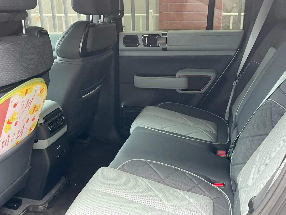 2023 FangChengBao Bao 5 1.5T 194HP L4 E-CVT PHEV 31.8KWH,autocango,china used car exporter,china ev exporter,chinese used car exporter,chinese used ev exporter