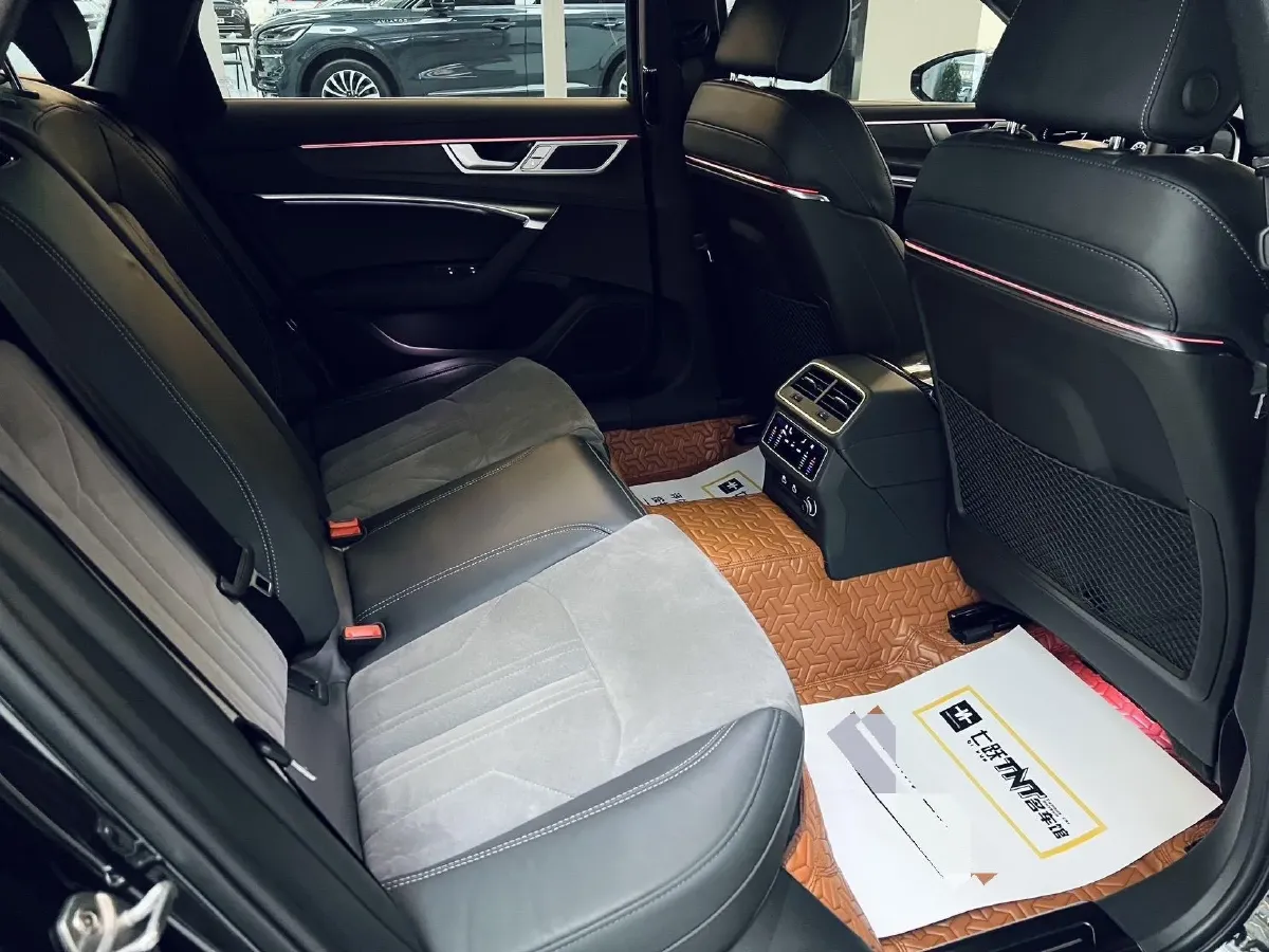 2023 Audi A6L 2.0T 245HP L4 7DCT,autocango,china used car exporter,china ev exporter,chinese used car exporter,chinese used ev exporter