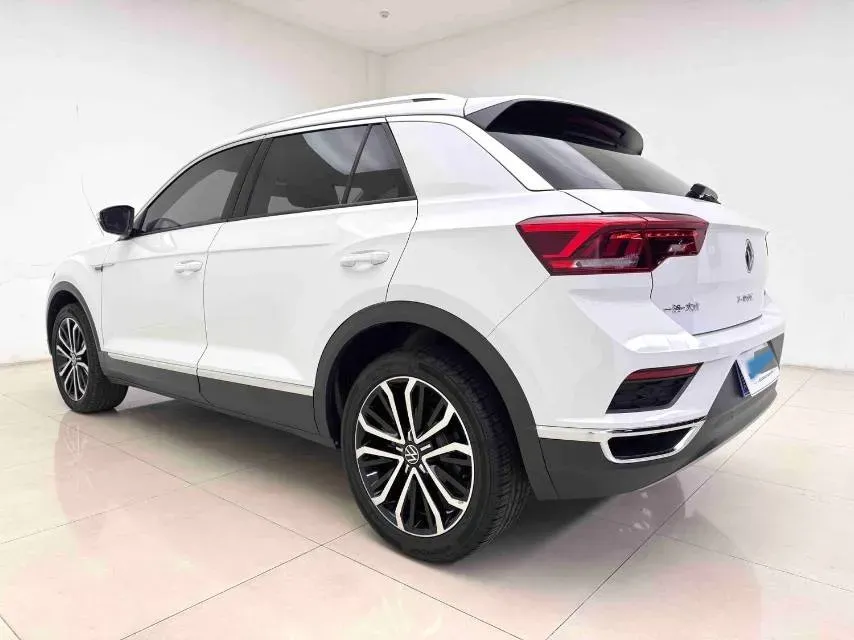 2021 Volkswagen T-Roc 1.4T 150HP L4 7DCT,autocango,china used car exporter,china ev exporter,chinese used car exporter,chinese used ev exporter