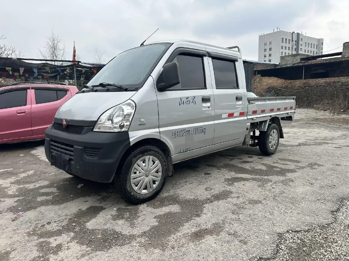 2015 HaiMa M3 1.5L 112HP L4 5MT,autocango,china used car exporter,china ev exporter,chinese used car exporter,chinese used ev exporter