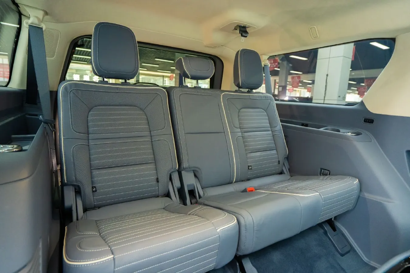 2020 Lincoln Navigator 3.5T 388HP V6 10AT,autocango,china used car exporter,china ev exporter,chinese used car exporter,chinese used ev exporter