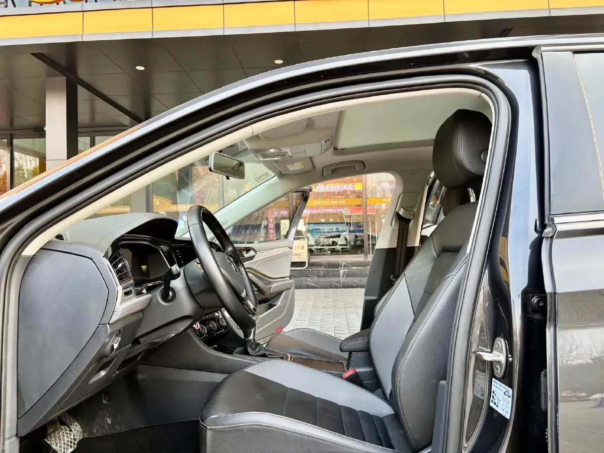 2022 Volkswagen Sagitar 1.4T 150HP L4 7DCT,autocango,china used car exporter,china ev exporter,chinese used car exporter,chinese used ev exporter