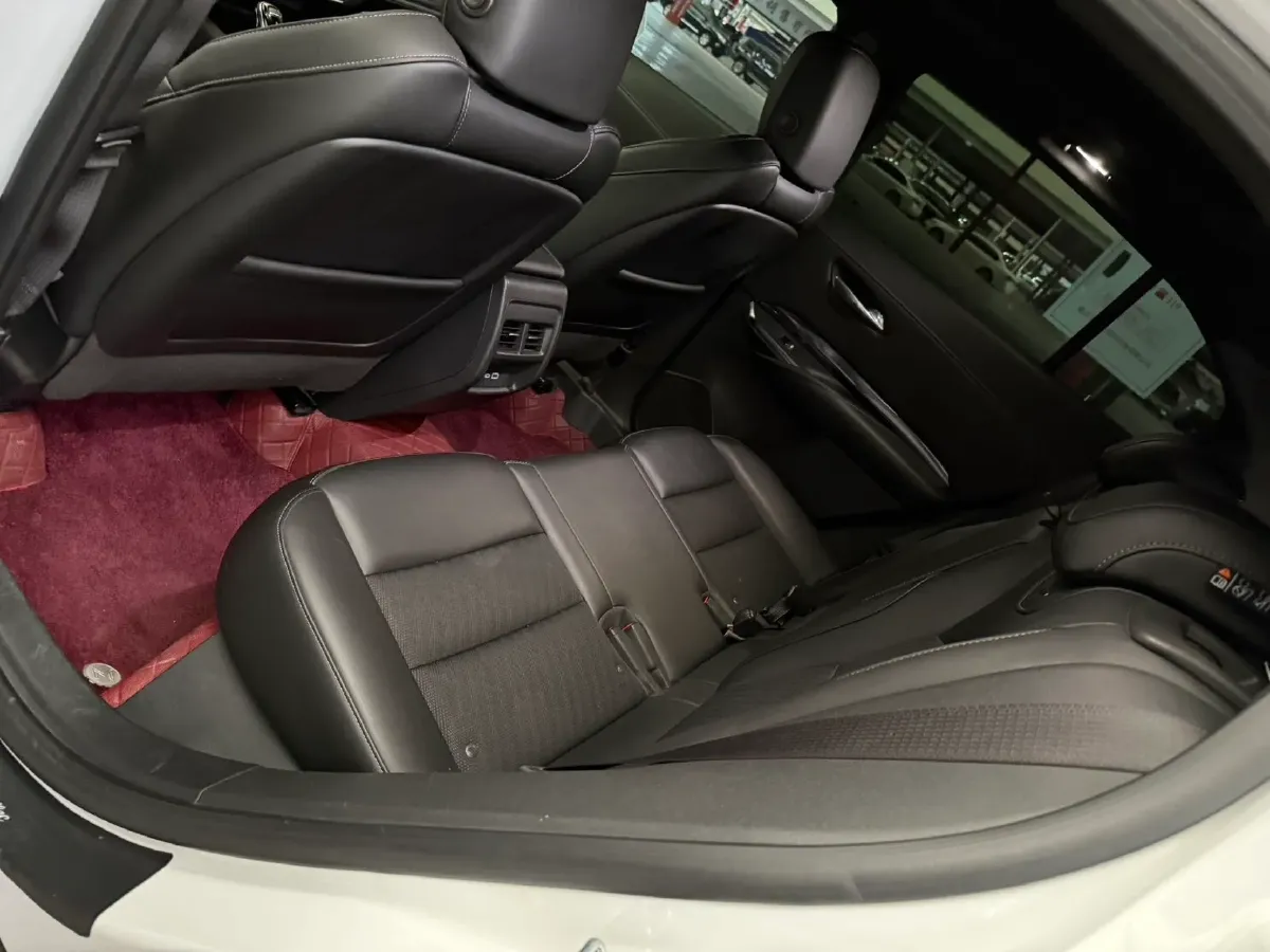 2021 Cadillac XT4 2.0T 237HP L4 9AT,autocango,china used car exporter,china ev exporter,chinese used car exporter,chinese used ev exporter