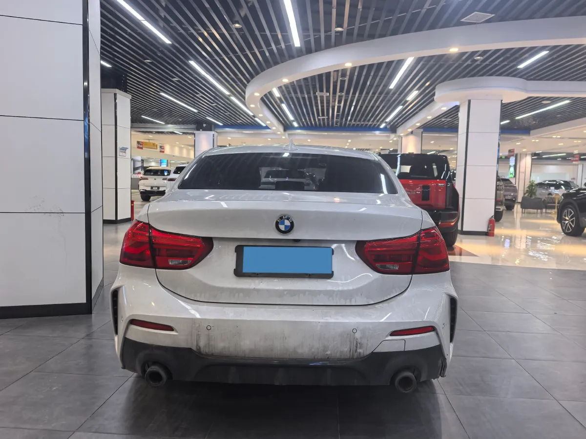 2021 BMW 1 Series 1.5T 140HP L3 7DCT,autocango,china used car exporter,china ev exporter,chinese used car exporter,chinese used ev exporter