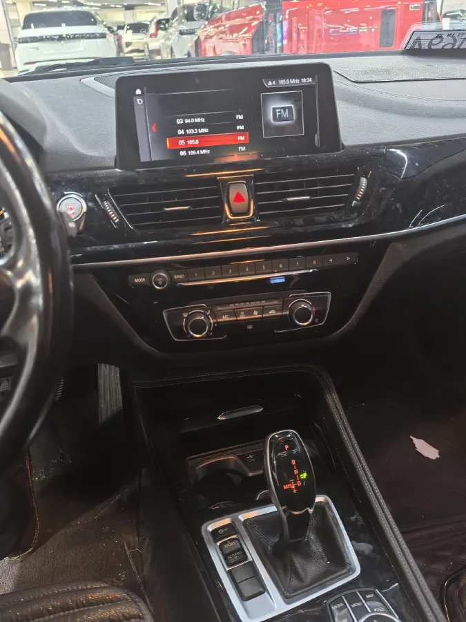 2021 BMW 1 Series 1.5T 140HP L3 7DCT,autocango,china used car exporter,china ev exporter,chinese used car exporter,chinese used ev exporter