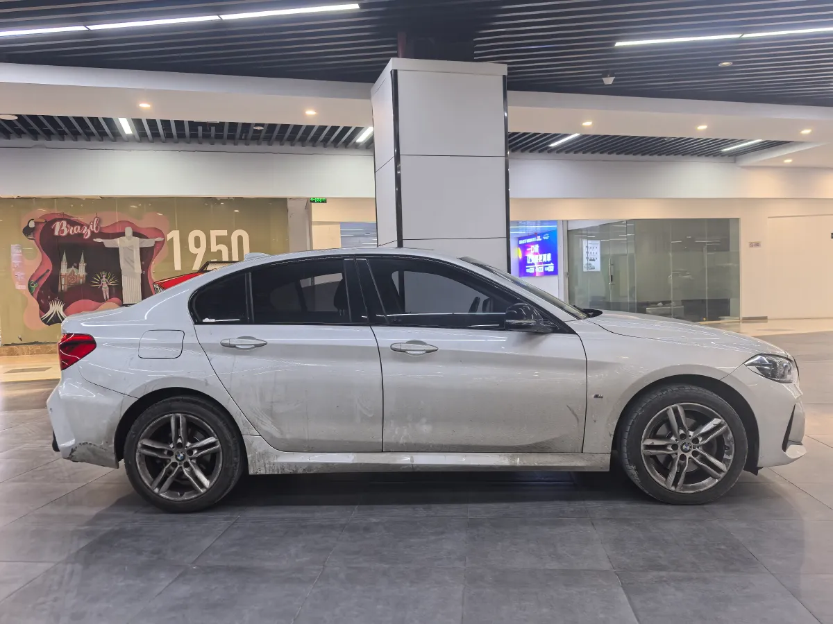 2021 BMW 1 Series 1.5T 140HP L3 7DCT,autocango,china used car exporter,china ev exporter,chinese used car exporter,chinese used ev exporter