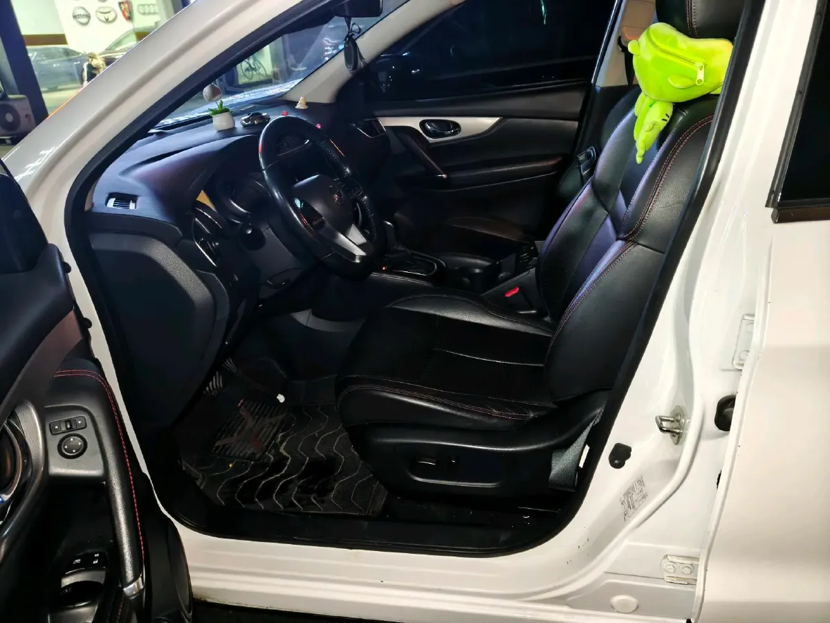 2021 Nissan Qashqai 2.0L 151HP L4 CVT,autocango,china used car exporter,china ev exporter,chinese used car exporter,chinese used ev exporter