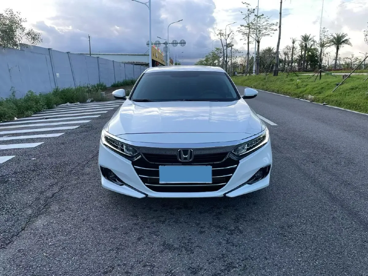 2022 Honda Accord 1.5T 194HP L4 CVT,autocango,china used car exporter,china ev exporter,chinese used car exporter,chinese used ev exporter
