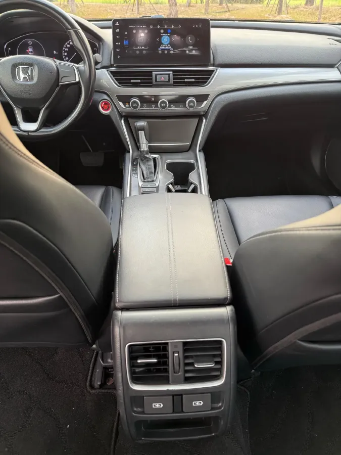 2022 Honda Accord 1.5T 194HP L4 CVT,autocango,china used car exporter,china ev exporter,chinese used car exporter,chinese used ev exporter