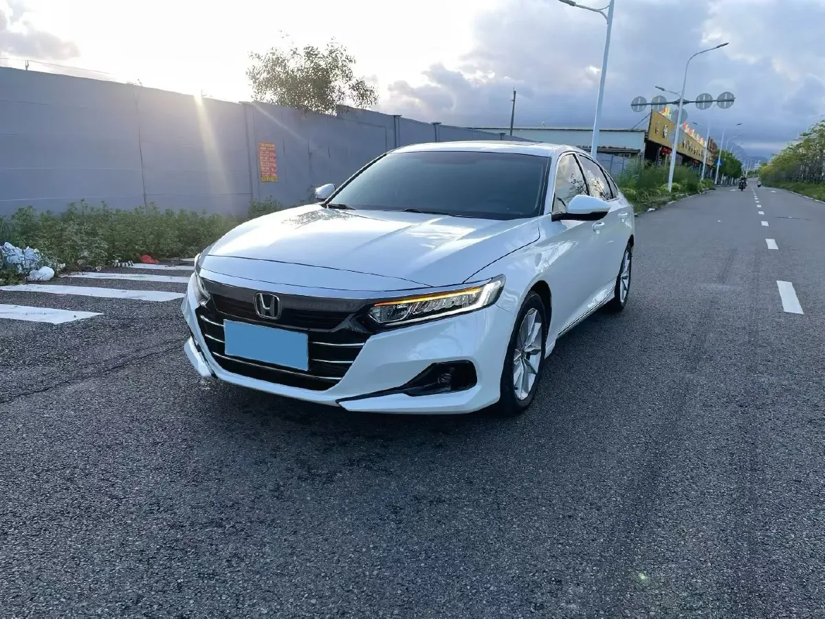 2022 Honda Accord 1.5T 194HP L4 CVT,autocango,china used car exporter,china ev exporter,chinese used car exporter,chinese used ev exporter