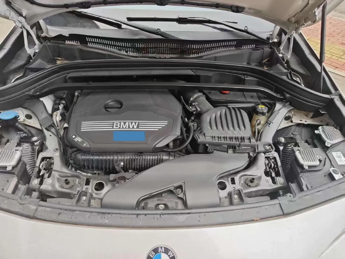 2022 BMW X2 2.0T 192HP L4 7DCT,autocango,china used car exporter,china ev exporter,chinese used car exporter,chinese used ev exporter