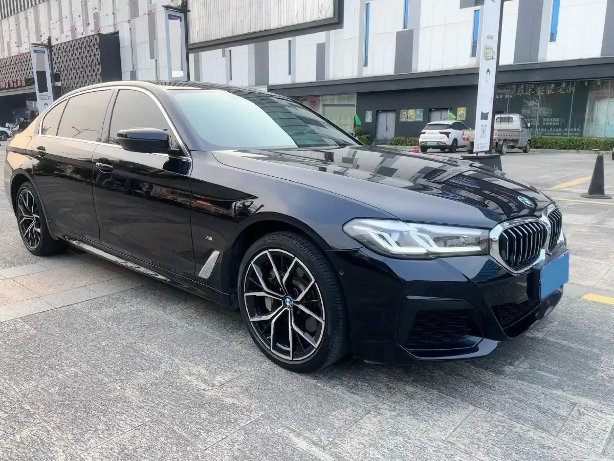 2023 BMW 5 Series 2.0T 245HP L4 8AT,autocango,china used car exporter,china ev exporter,chinese used car exporter,chinese used ev exporter