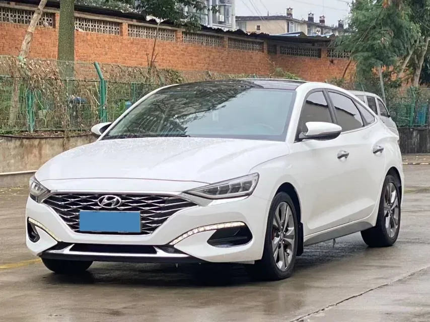 2019 Hyundai La Festa 1.6T 204HP L4 7DCT,autocango,china used car exporter,china ev exporter,chinese used car exporter,chinese used ev exporter