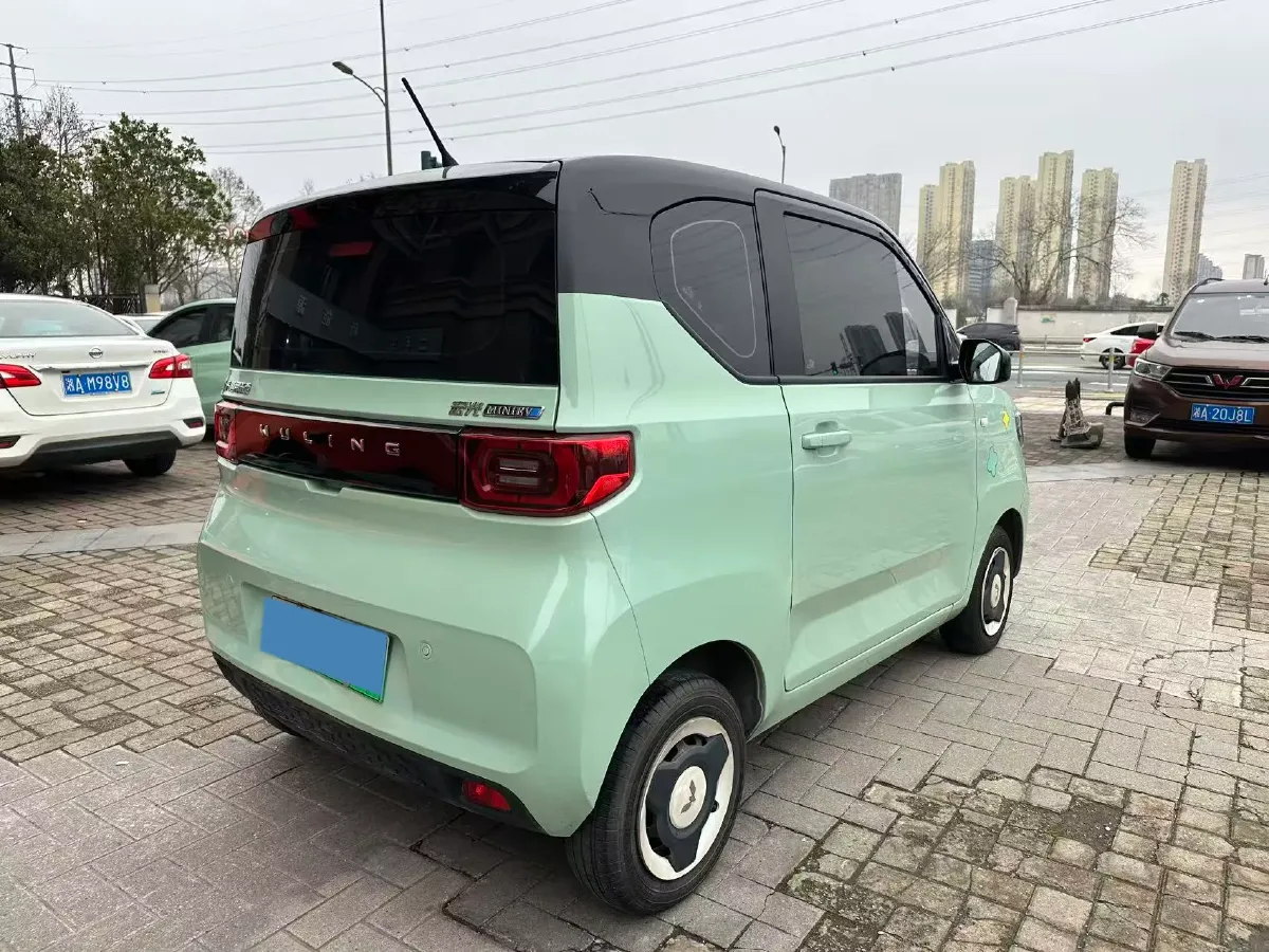 2022 WuLing HongGuang MINI EV BEV 9KWH,autocango,china used car exporter,china ev exporter,chinese used car exporter,chinese used ev exporter