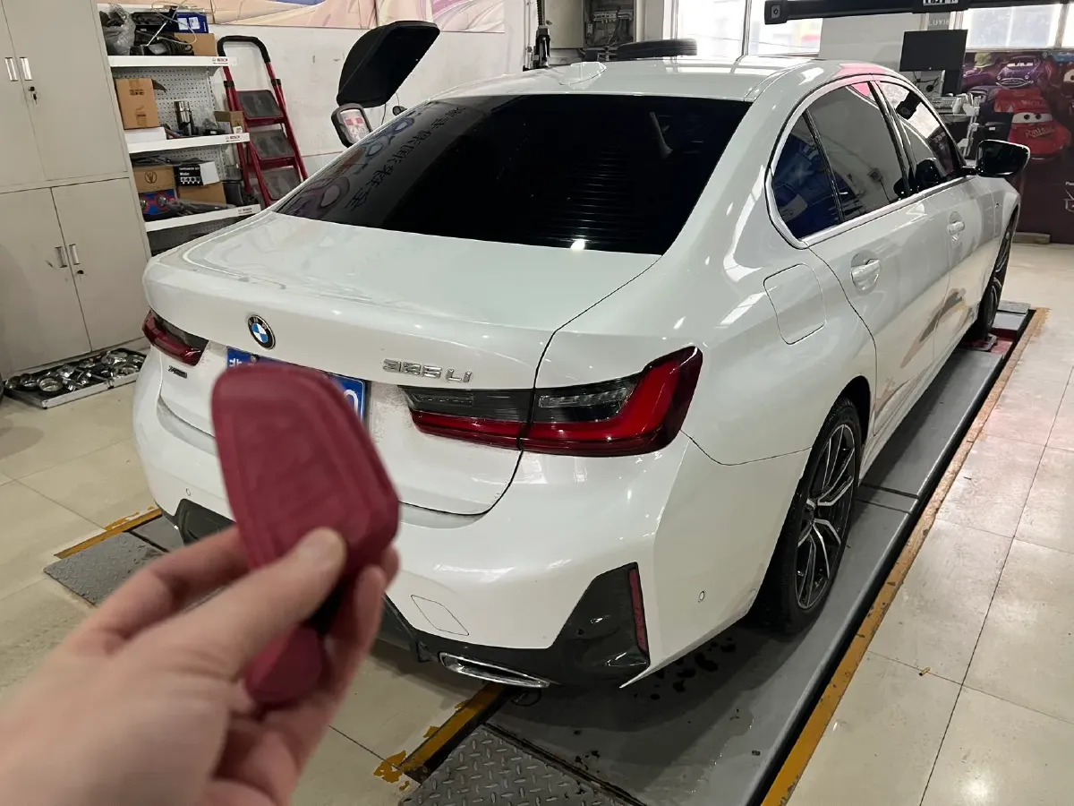 2023 BMW 3 Series 2.0T 184HP L4 8AT,autocango,china used car exporter,china ev exporter,chinese used car exporter,chinese used ev exporter